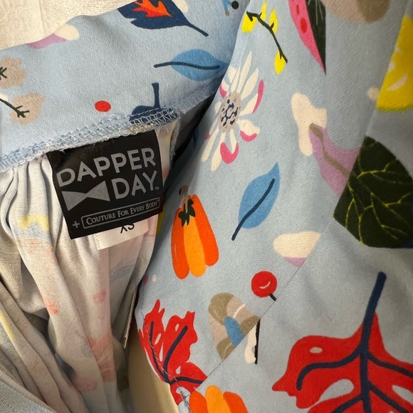 Pinup Girl Disney Dapper Day Expo First Frost Peasant Top & Skirt Set Size XS - Picture 5 of 5